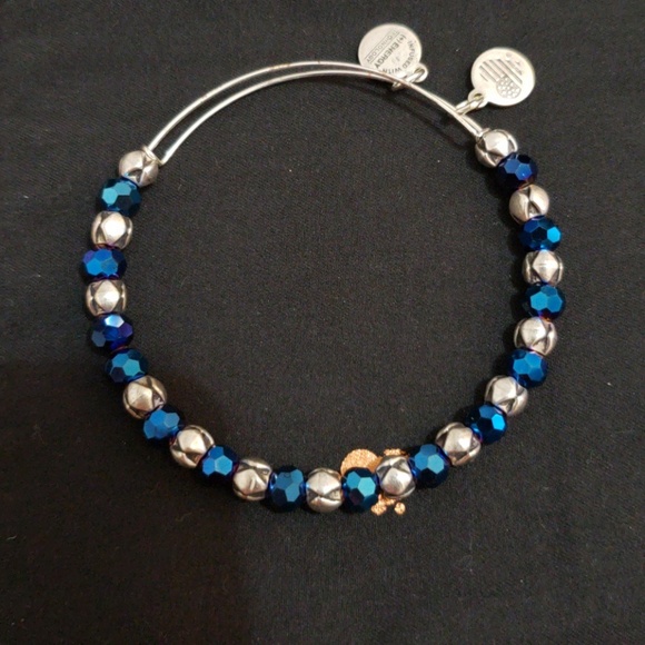 Pegasus Set NWOT - Picture 2 of 4